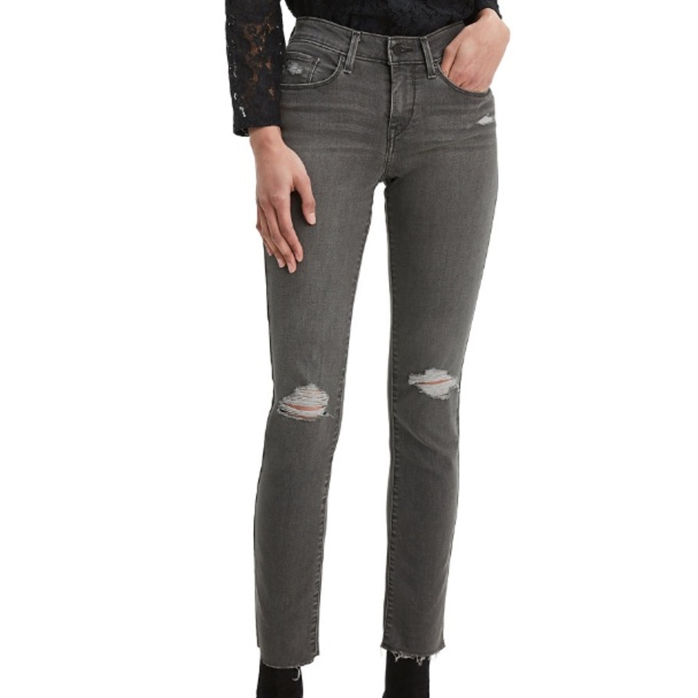 Levi’s Mid Rise ripped skinny jeans